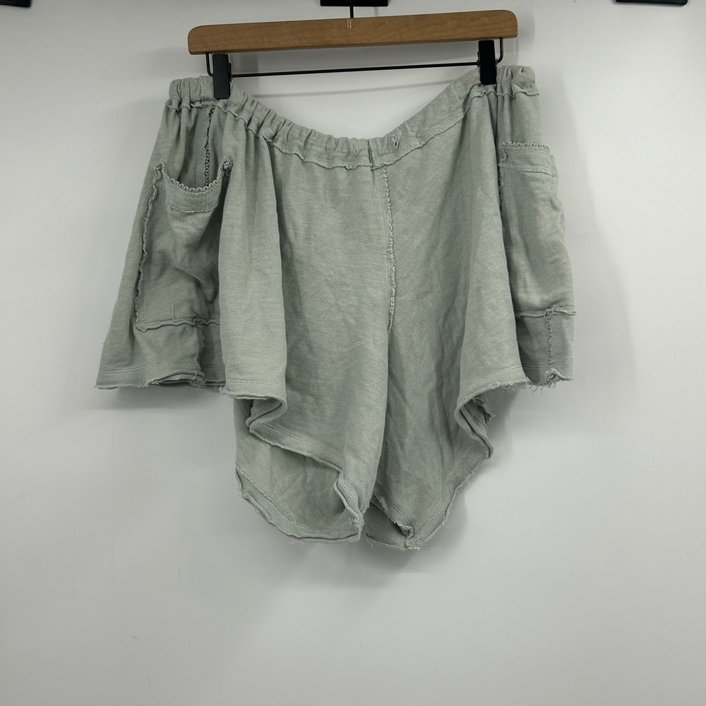 Intimately Free People Sage Green Raw Edge Knit Lounge Shorts Medium Boho Pocket